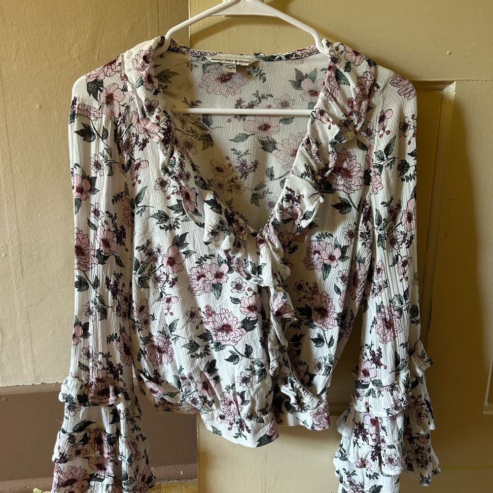 American Eagle Outfitters Floral Ruffle Blouse - White and Pink